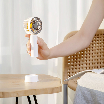 3 Wind 4W Mini Portable Handheld Fan 1200mAh พัดลมตั้งโต๊ะขนาดเล็ก USB